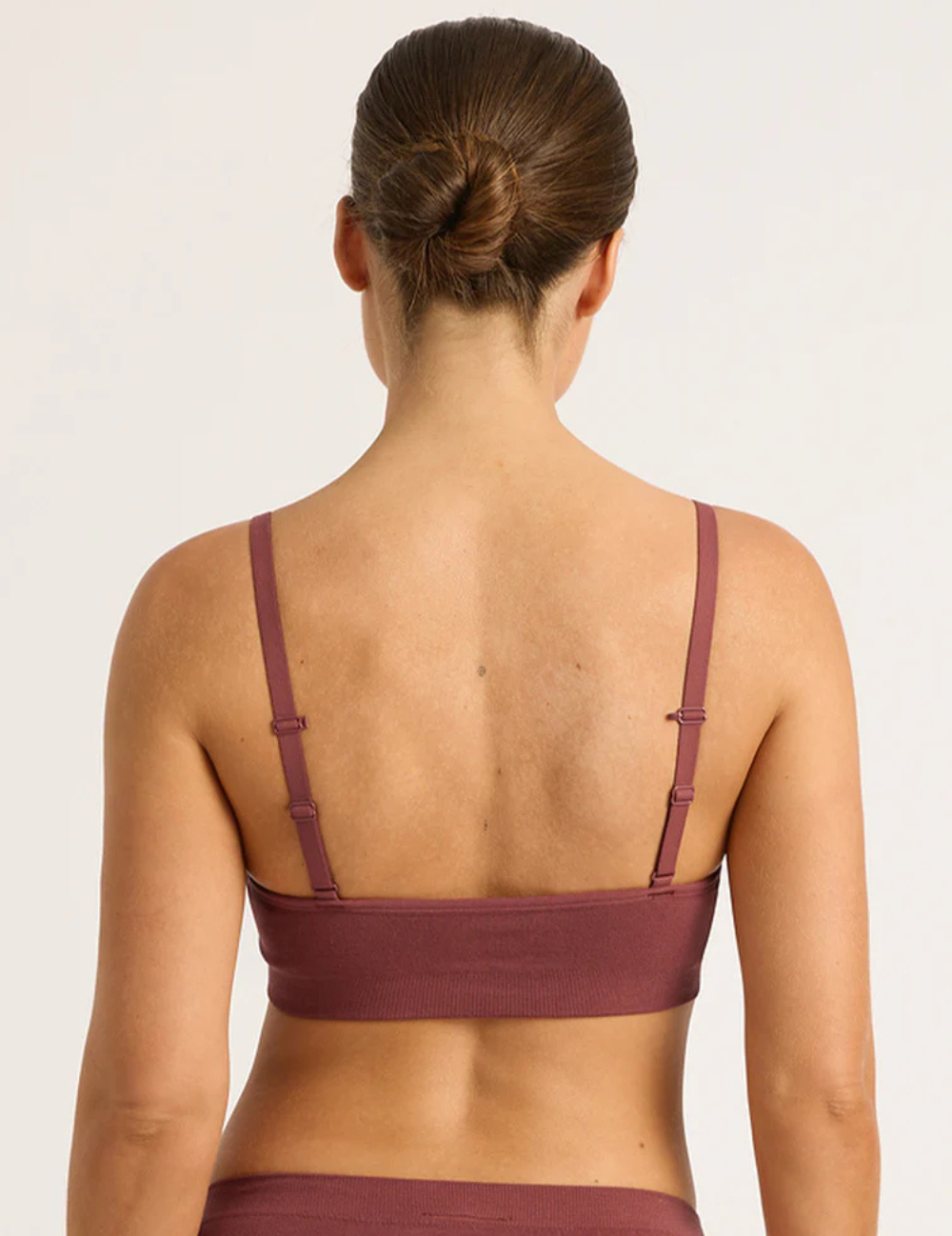 ワイヤレスTシャツブラ