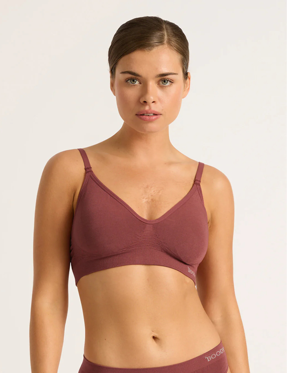 ワイヤレスTシャツブラ