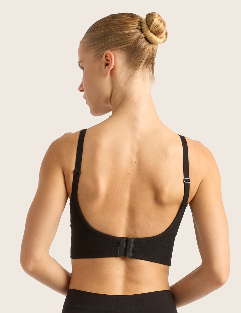 ワイヤレスローバックブラ