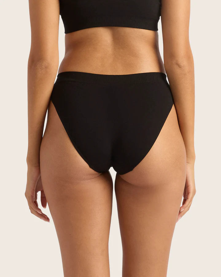 クラシックビキニ