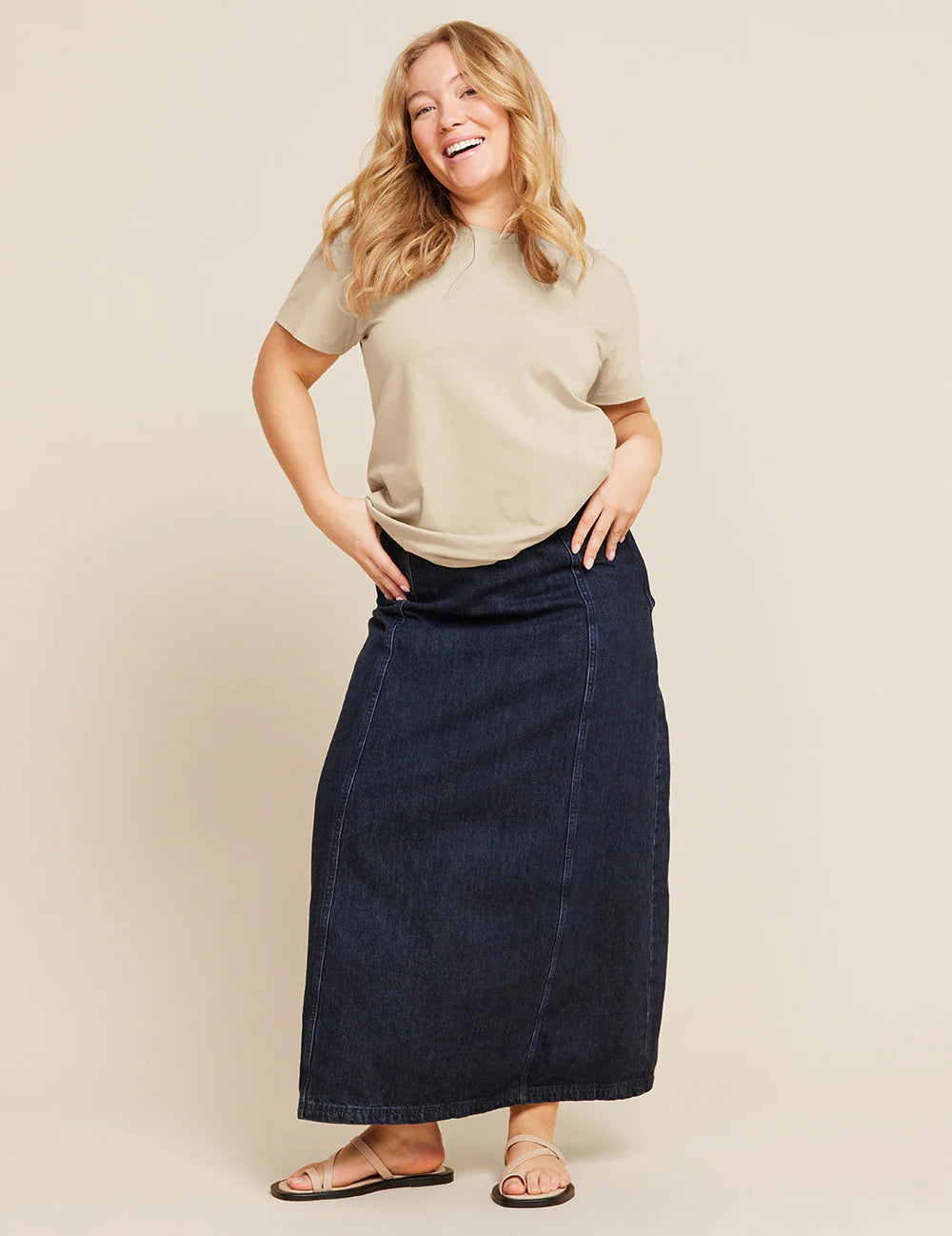 クラシック クルーネックTシャツ