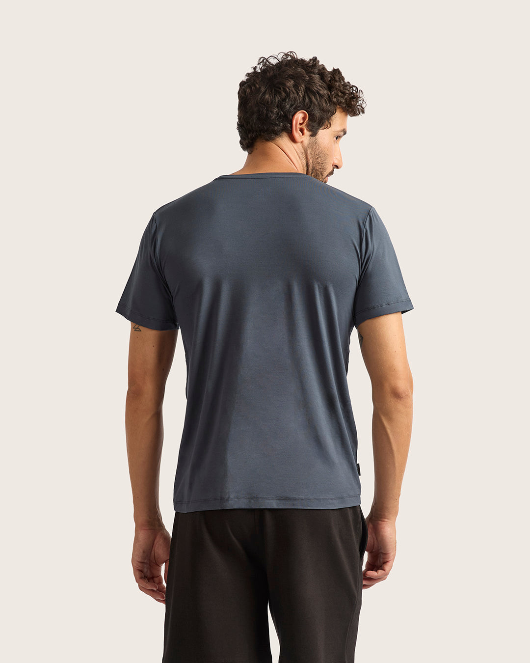 メンズ クルーネックTシャツ | Storm