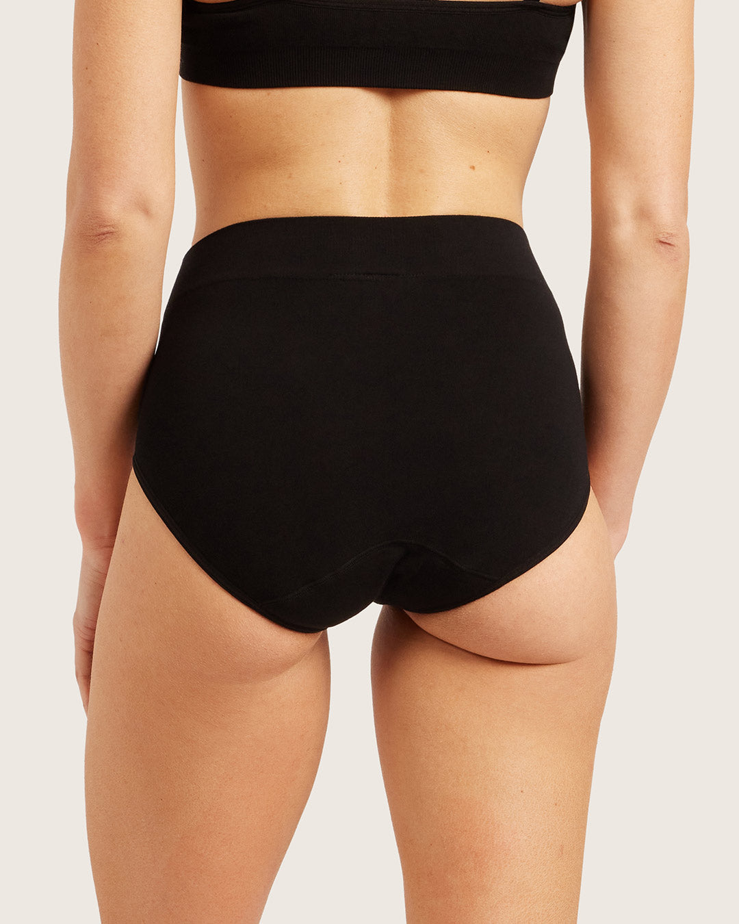 吸水サニタリーショーツ フルブリーフ（軽い~普通の日用） | Black