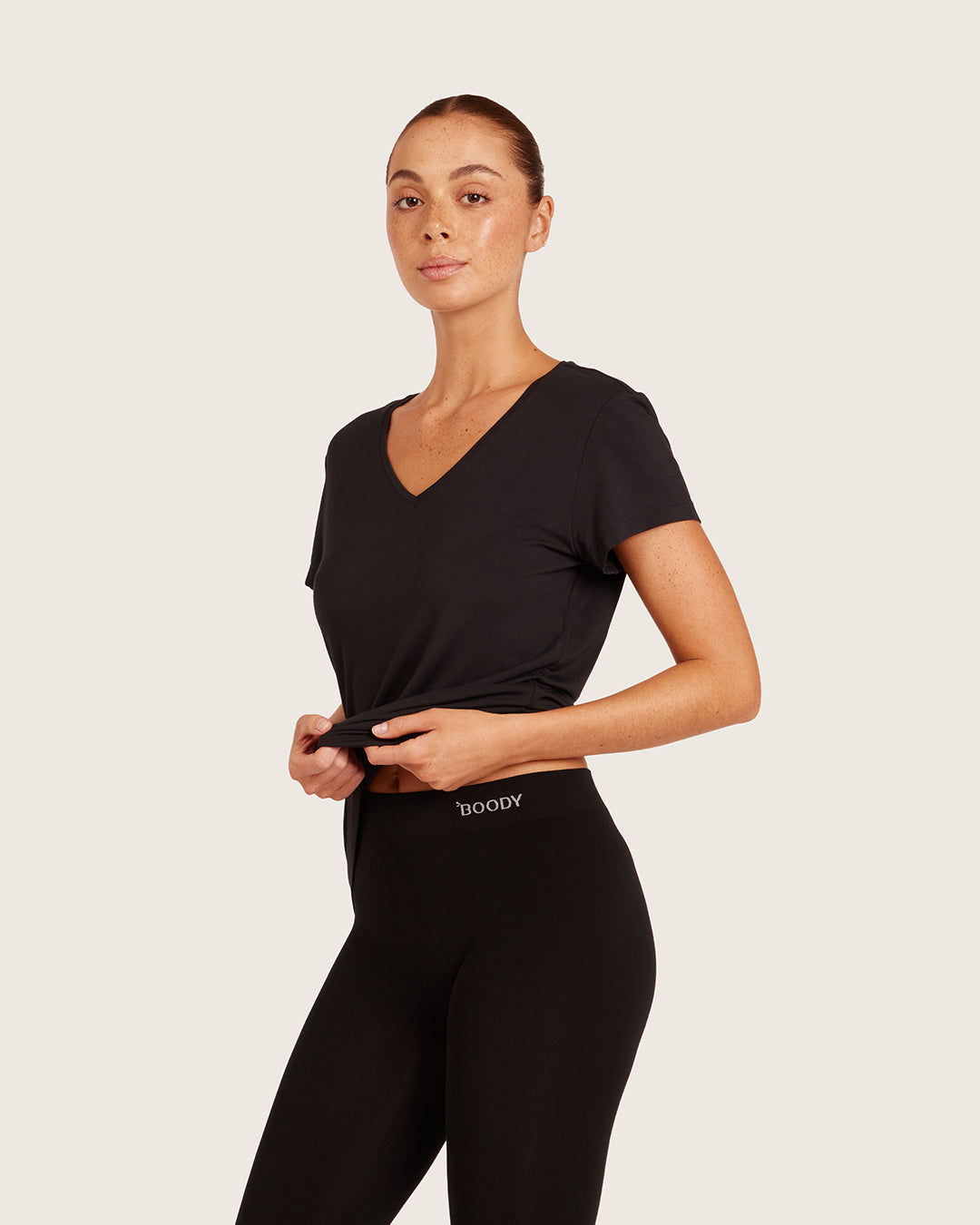 ＶネックＴシャツ | Black